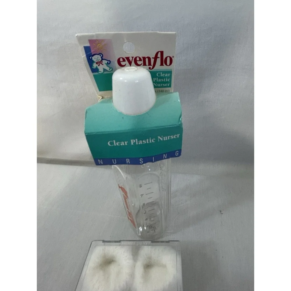 University Of Tennessee Vintage Baby Bootees 0-3 Months & UT Baby‎ Bottle